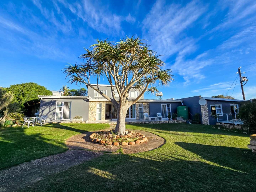 3 Bedroom Property for Sale in Stilbaai Western Cape